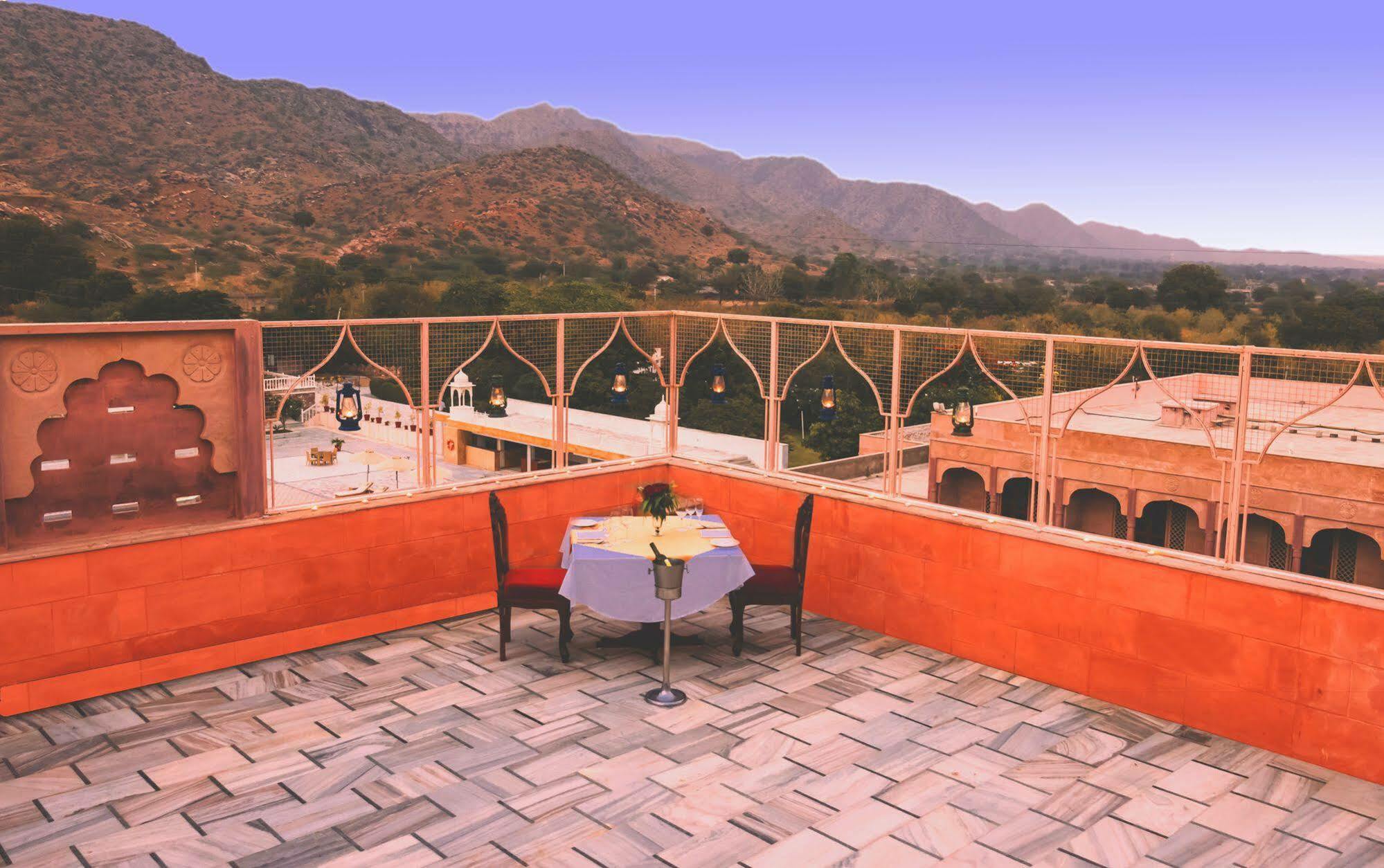 Pratap Mahal Pushkar Ihcl Seleqtion Hotel Buitenkant foto