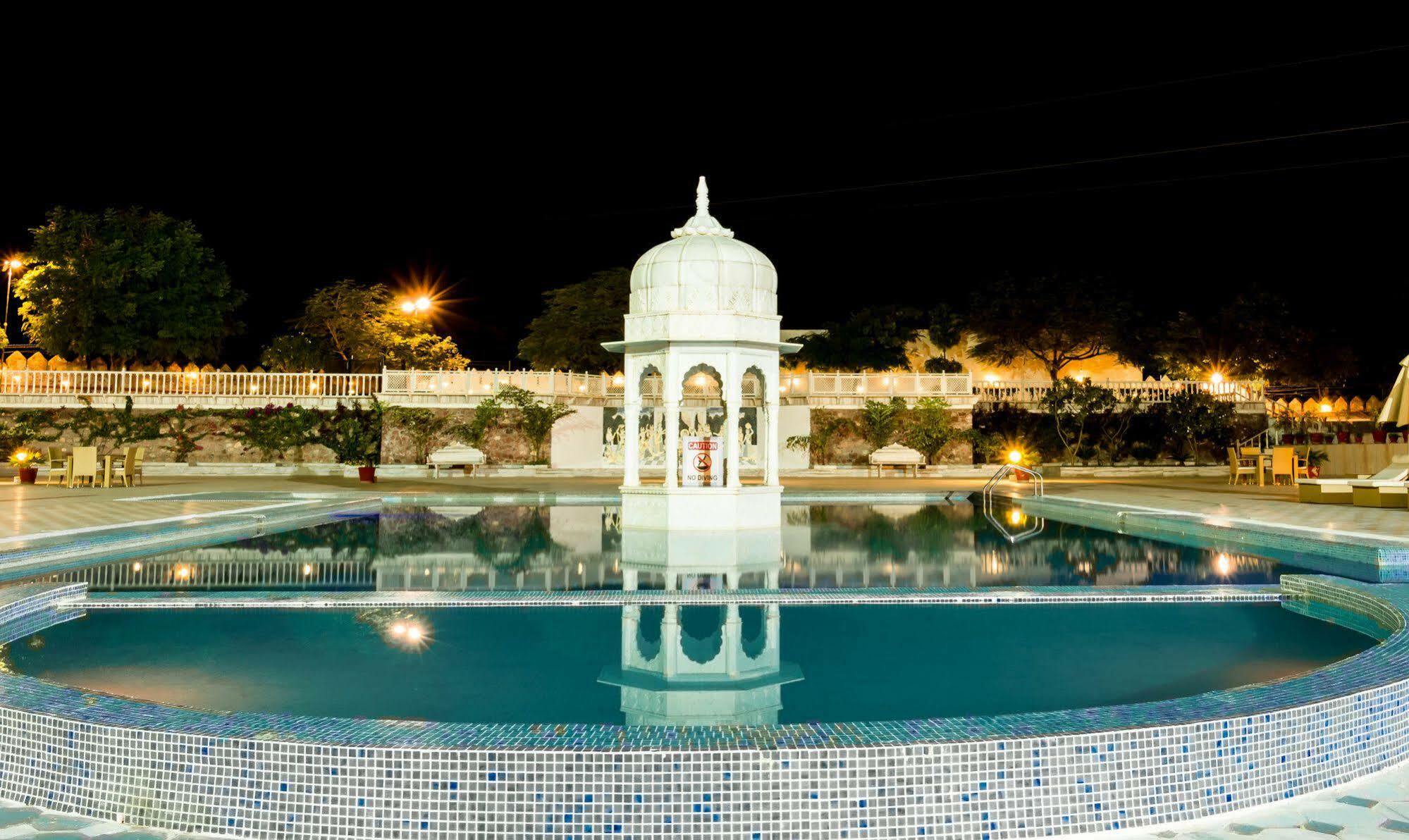 Pratap Mahal Pushkar Ihcl Seleqtion Hotel Buitenkant foto